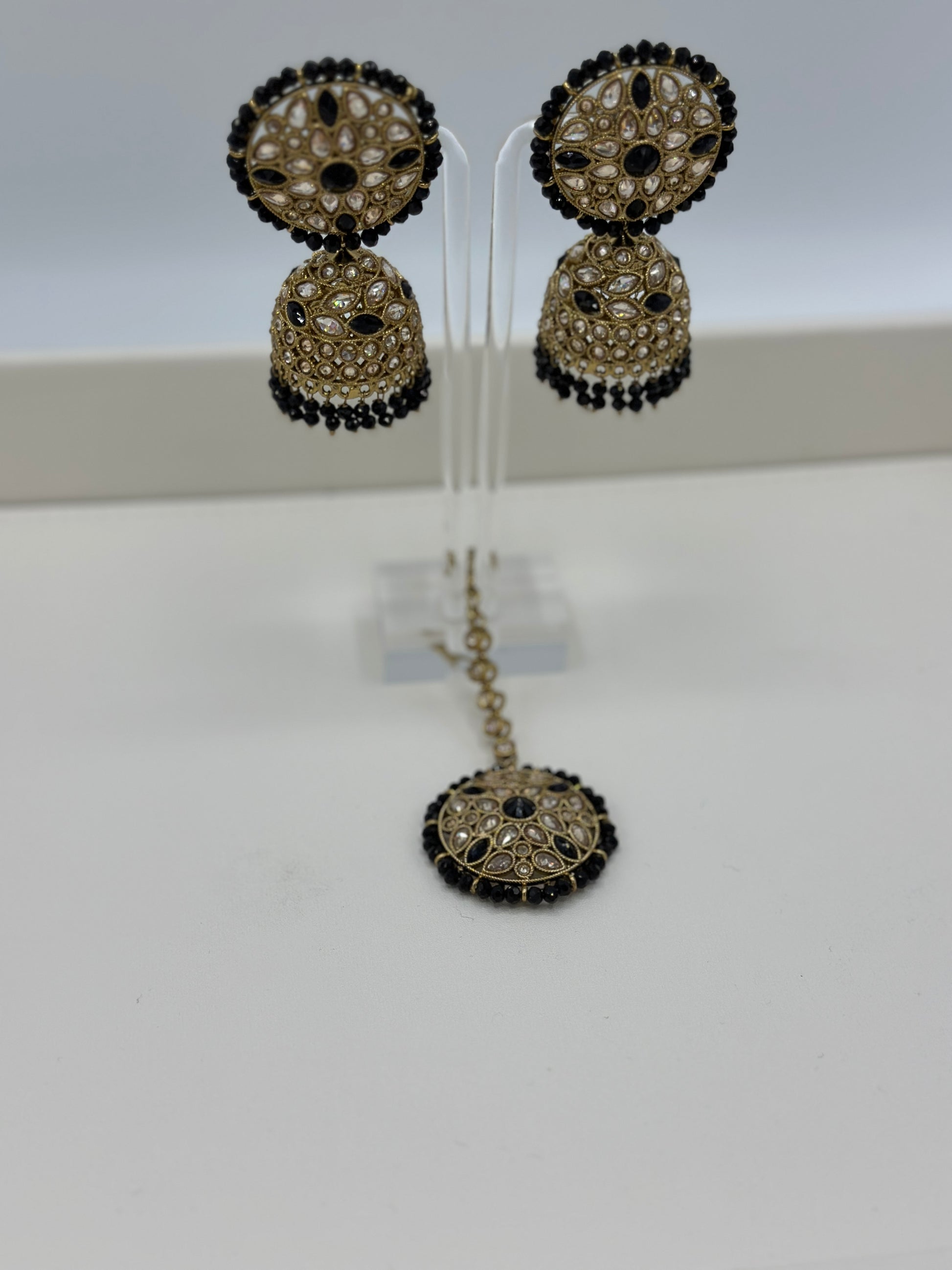 Reeja Earring Set | Tikka Black Set | Varalondon